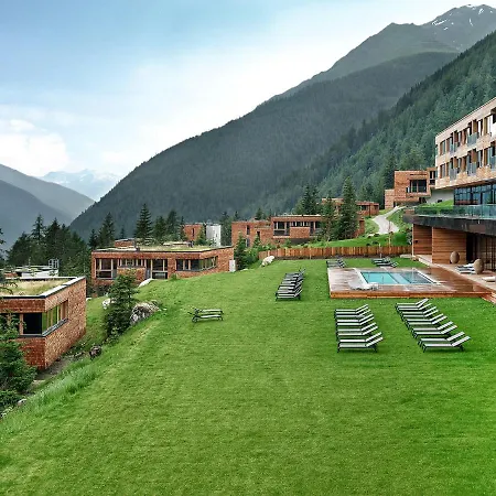 Chalet Gradonna Mountain Resort.2 *