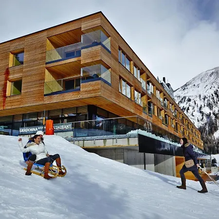 Gradonna Mountain Resort.2 *